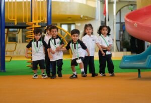 المدارس الحكومية تبدأ عامها الدراسي الجديد 2026-2027 وسط أجواء إيجابية 4 المدارس الحكومية تبدأ عامها الدراسي الجديد 2026-2027 وسط أجواء إيجابية