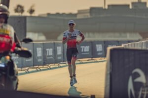 العد التنازلي يبدأ.. 50 يوماً على انطلاق "ترايثلون دبي T100" العالمي 3 العد التنازلي يبدأ.. 50 يوماً على انطلاق "ترايثلون دبي T100" العالمي