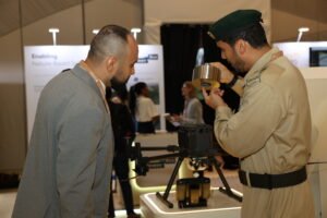 شرطة دبي تستعرض مشاريع مبتكرة لمكافحة التلوث البحري في مؤتمر ومعرض دبي للبيئة