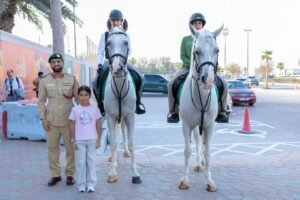 شرطة دبي تستقبل العام الدراسي الجديد بزيارات ميدانية للمدارس 2 شرطة دبي تستقبل العام الدراسي الجديد بزيارات ميدانية للمدارس
