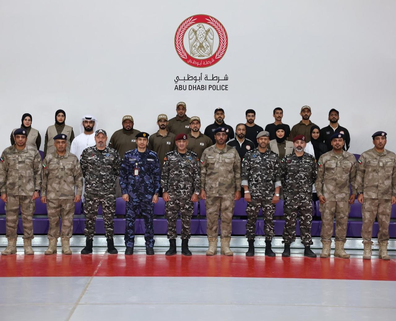 شرطة أبوظبي تطلع وفدًا كويتياً على أفضل الممارسات في التفتيش الأمني K9 1 شرطة أبوظبي