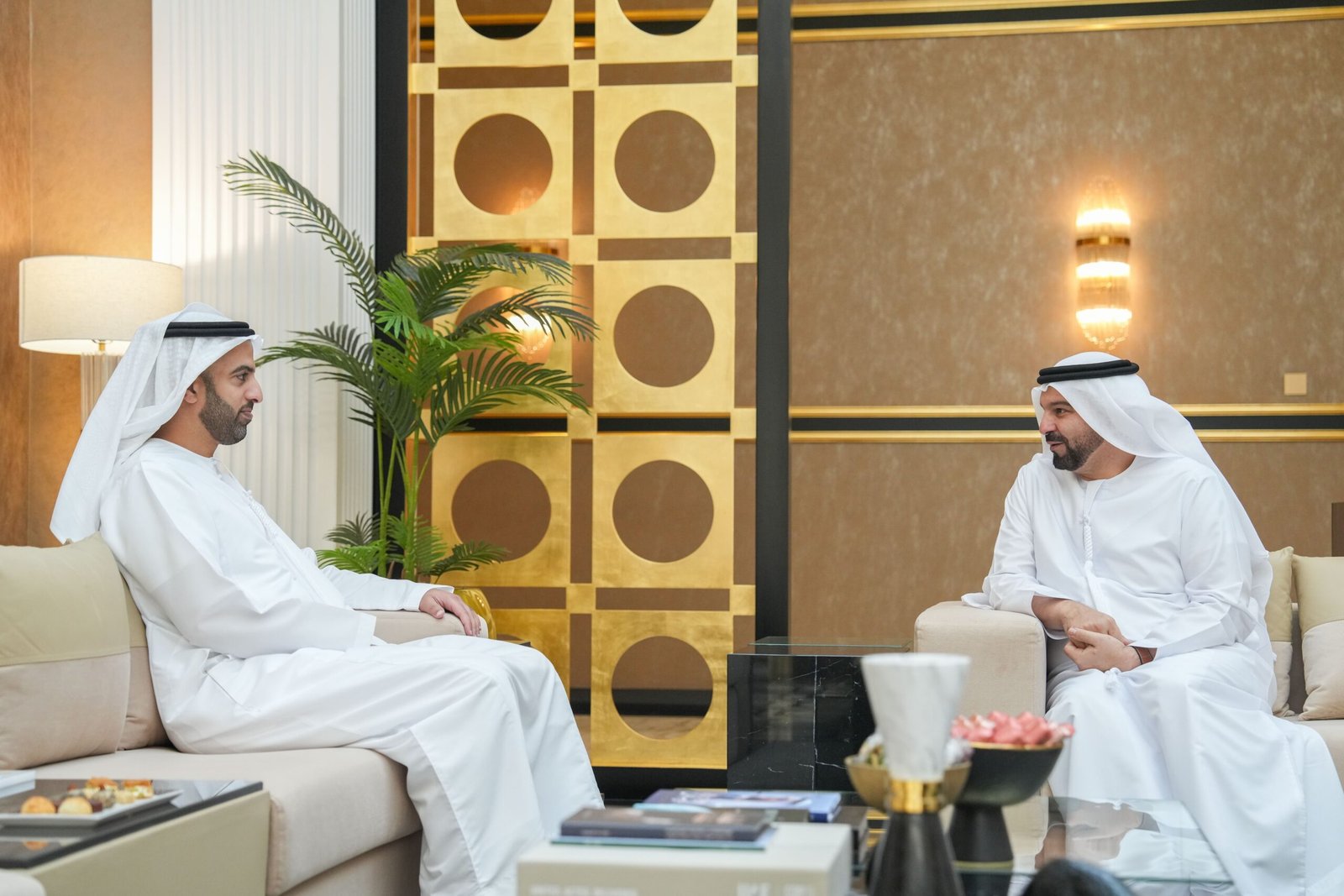 ولي عهد رأس الخيمة يطلع على خدمات ودور "الاتحاد للمعلومات الائتمانية" في القطاع المالي 1 ولي عهد رأس الخيمة