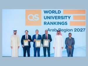 عمار بن حميد يعتمد الإطار الإستراتيجي لـ"التعلم مدى الحياة" ويكرم 3 جامعات بعجمان لتميزها في تصنيف "كيو إس" 2 عمار بن حميد يعتمد الإطار الإستراتيجي لـ"التعلم مدى الحياة" ويكرم 3 جامعات بعجمان لتميزها في تصنيف "كيو إس"