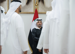 حمدان بن زايد يستقبل عدداً من المعلمين والمعلمات والمواطنين في مجلس مدينة زايد 2 حمدان بن زايد يستقبل عدداً من المعلمين والمعلمات والمواطنين في مجلس مدينة زايد