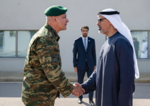 خلال زيارته الرسمية إلى جمهورية اليونان.. ولي عهد أبوظبي يزور مركز التدريب والتأهيل الفني ويلتقي عدداً من الطلبة العسكريين الإماراتيين 2 خلال زيارته الرسمية إلى جمهورية اليونان.. ولي عهد أبوظبي يزور مركز التدريب والتأهيل الفني ويلتقي عدداً من الطلبة العسكريين الإماراتيين