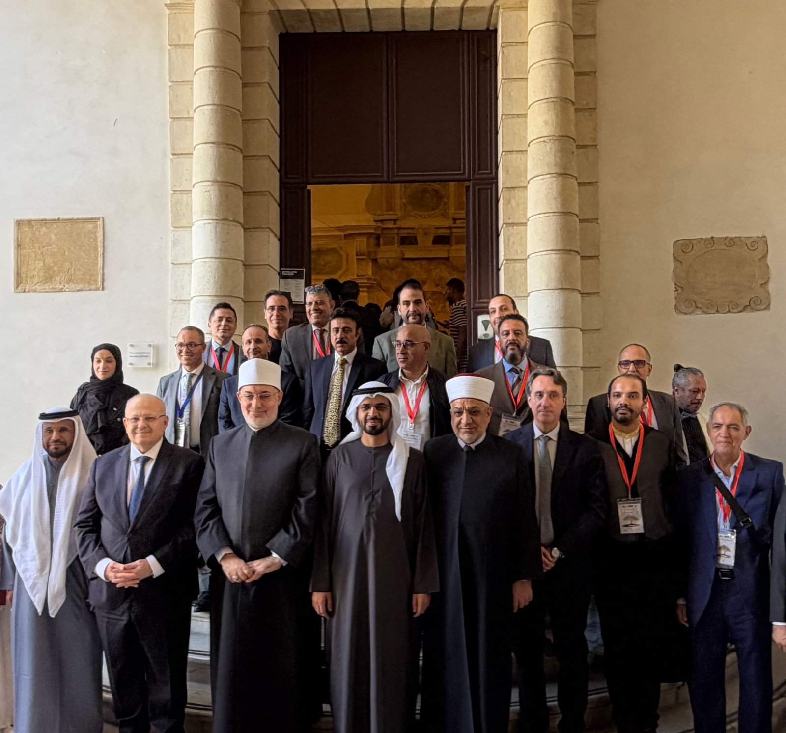 جامعة محمد بن زايد للعلوم الإنسانية تختتم مؤتمرها الدولي في إيطاليا بتوصيات حول الذكاء الاصطناعي والنشر المشترك 1 جامعة محمد بن زايد