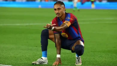 رافينيا على دكة بدلاء برشلونة أمام ريال بيتيس 2 رافينيا