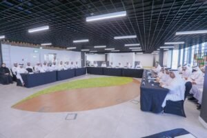 دائرة شؤون الضواحي بالشارقة تبحث مع رؤساء المجالس تعزيز التكامل المجتمعي 2 دائرة شؤون الضواحي بالشارقة تبحث مع رؤساء المجالس تعزيز التكامل المجتمعي