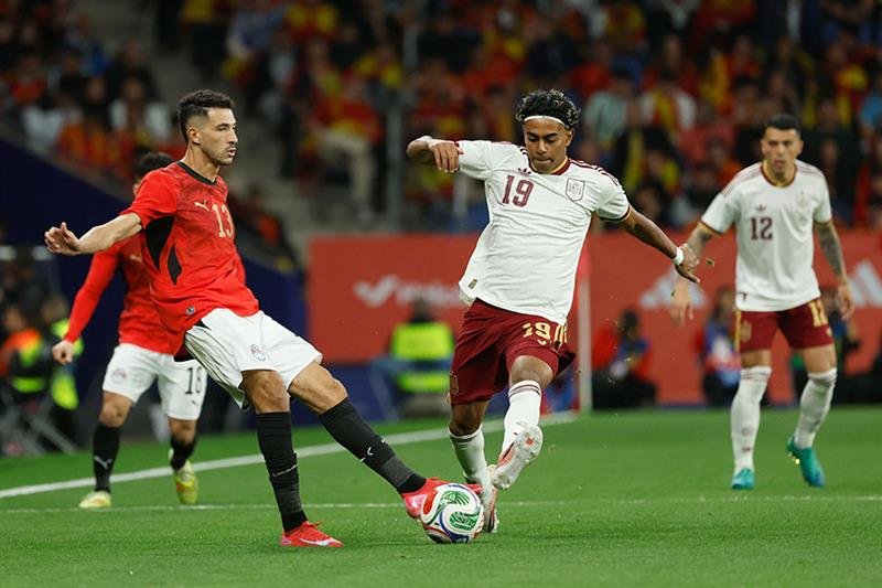 الفيفا يعاقب إسبانيا بعد الهتافات المسيئة ضد الإسلام 1 الفيفا يعاقب إسبانيا بعد الهتافات المسيئة ضد الإسلام