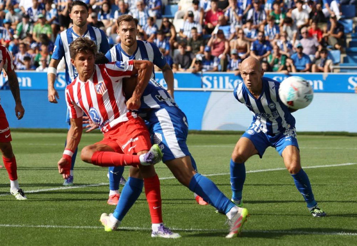 فوز قاتل لأتلتيكو مدريد على ديبورتيفو ألافيس 1 فوز قاتل لأتلتيكو مدريد على ديبورتيفو ألافيس