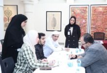 طلبة مدينة الشارقة للخدمات الإنسانية يزورون ساحة الخط