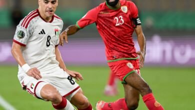 منتخب الإمارات يفوز على نظيره العماني ويتأهل لملاقاة منتخب السعودية في نهائي "خليجي 27" 6 منتخب الإمارات