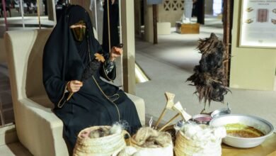 تحت رعاية هزاع بن زايد.. النسخة الـ12 من مهرجان الحرف والصناعات التقليدية تواصل فعالياتها في منطقة العين 7 تحت رعاية هزاع بن زايد.. النسخة الـ12 من مهرجان الحرف والصناعات التقليدية تواصل فعالياتها في منطقة العين