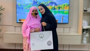 بلدية الحمرية تحتفي بكبار السن بمبادرة وفاء وتواصل 3 بلدية الحمرية تحتفي بكبار السن بمبادرة وفاء وتواصل