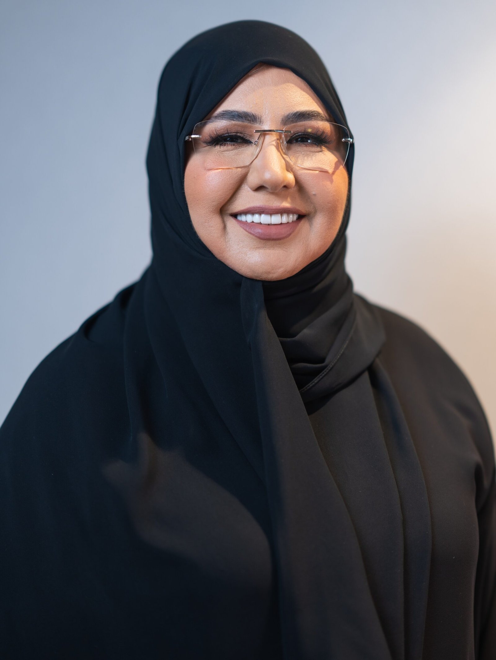 عائشة اليماحي: المعلم يظل محور العملية التعليمية في عصر الذكاء الاصطناعي 1 عائشة اليماحي