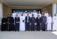 من المعرفة إلى الممارسة.. شرطة أم القيوين تُعرّف طلبة الماجستير بتقنية السوار الإلكتروني