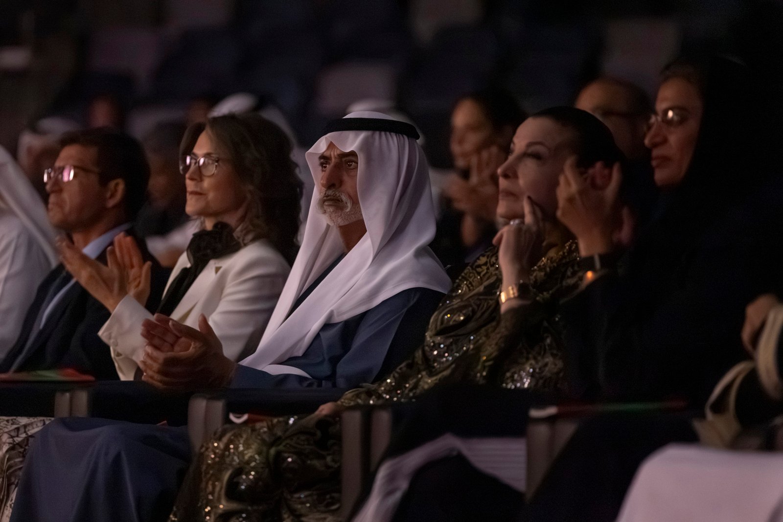 نهيان بن مبارك يشهد افتتاح مهرجان أبوظبي بأمسية موسيقية للأوركسترا الوطنية 1 نهيان بن مبارك