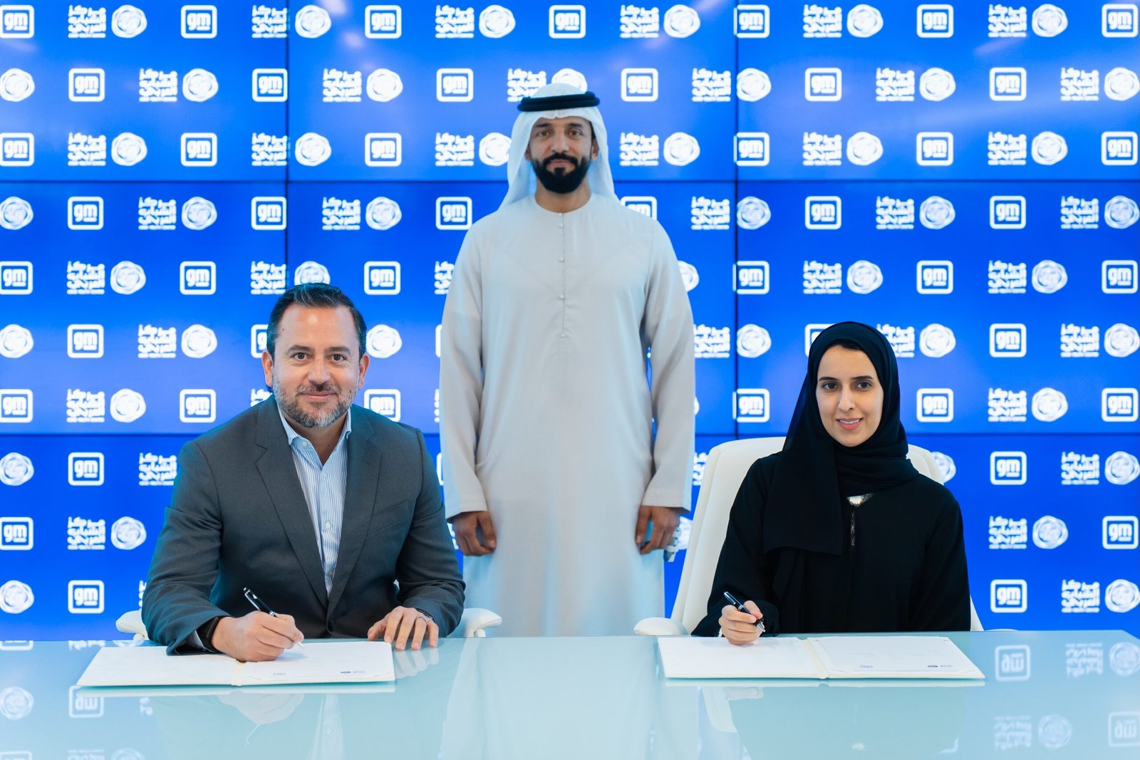 مركز الشباب العربي يدعم 11 من رواد الابتكار العرب بمنحة مقدّمة من "جنرال موتورز" بقيمة 150 ألف دولار، لتمكينهم من تطوير مشاريع في الذكاء الاصطناعي والتنقل والتعليم والرعاية الصحية 1 مركز الشباب العربي