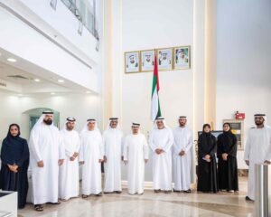 وفد من مركز حمدان بن محمد لإحياء التراث يزور مركز خليفة للتقانات الحيوية والهندسة الوراثية 5 وفد من مركز حمدان بن محمد لإحياء التراث يزور مركز خليفة للتقانات الحيوية والهندسة الوراثية