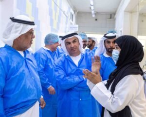 وفد من مركز حمدان بن محمد لإحياء التراث يزور مركز خليفة للتقانات الحيوية والهندسة الوراثية 2 وفد من مركز حمدان بن محمد لإحياء التراث يزور مركز خليفة للتقانات الحيوية والهندسة الوراثية