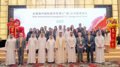 "حاكم رأس الخيمة يفتتح أول مكتب للإمارة لاستشارات الأعمال في الصين" 2 "حاكم رأس الخيمة يفتتح أول مكتب للإمارة لاستشارات الأعمال في الصين"