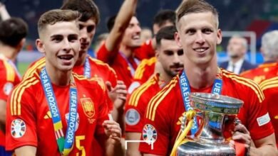 توظيف ثنائي برشلونة يكشف اختلاف فليك مع مدرب إسبانيا
