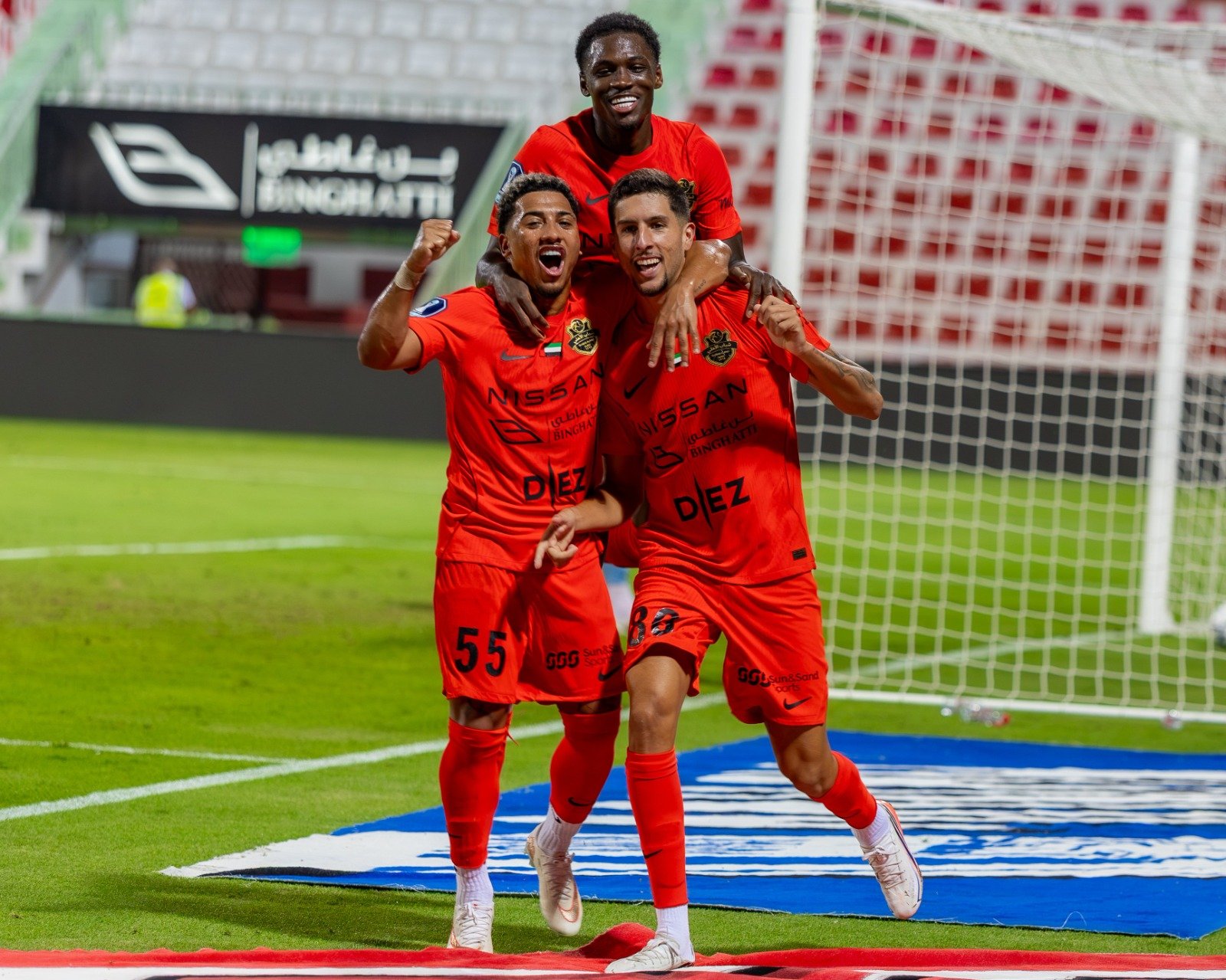 شباب الأهلي يستفيق بفوز ثمين على يونايتد 1 شباب الأهلي يستفيق بفوز ثمين على يونايتد