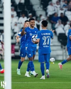 الهلال السعودي يحبط السد القطري بثنائية
