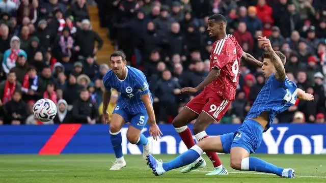 ليفربول يضرب برايتون بثنائية نظيفة في أنفيلد 1 ليفربول يضرب برايتون بثنائية نظيفة في أنفيلد