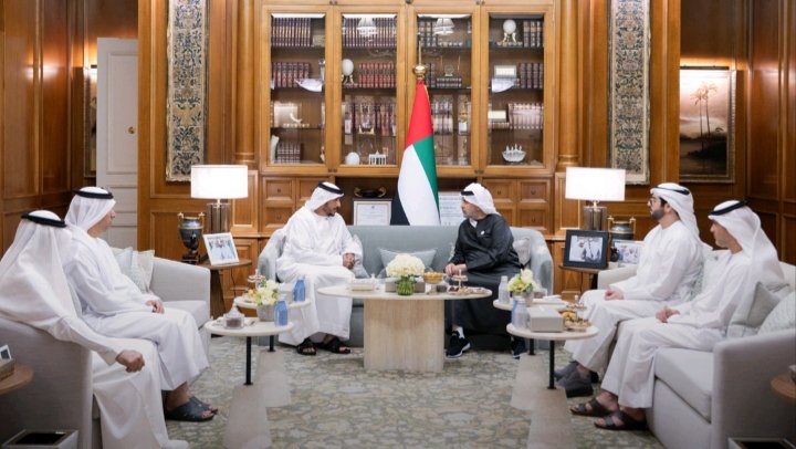 حمدان بن زايد يطلع على جهود الهلال الأحمر ومبادراتها الإنسانية 2 حمدان بن زايد يطلع على جهود الهلال الأحمر ومبادراتها الإنسانية