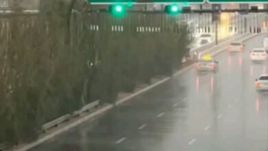 شرطة أبوظبي تدعو السائقين إلى الالتزام بإرشادات السلامة