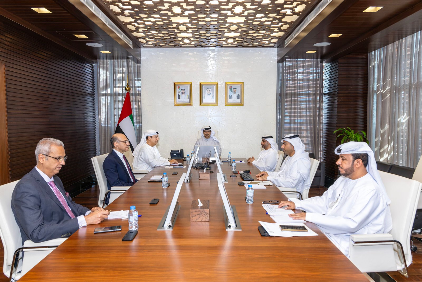 "قضاء أبوظبي" تعزز القطاع القانوني باعتماد تسجيل وتجديد ترخيص 28 محامياً 1 قضاء أبوظبي