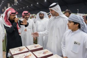 تتويج الفائزين بمزاينة "الزاملي" في سادس أيام مهرجان الظفرة للتمور