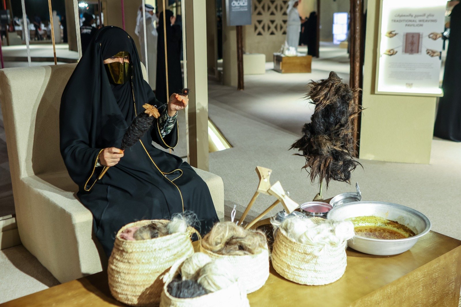 انطلاق النسخة الثانية عشرة من مهرجان الحرف والصناعات التقليدية في العين 1 انطلاق النسخة الثانية عشرة من مهرجان الحرف والصناعات التقليدية في العين