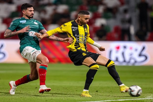 اتحاد جدة يمزق شباك الاتفاق في الدوري السعودي 1 اتحاد جدة يمزق شباك الاتفاق في الدوري السعودي