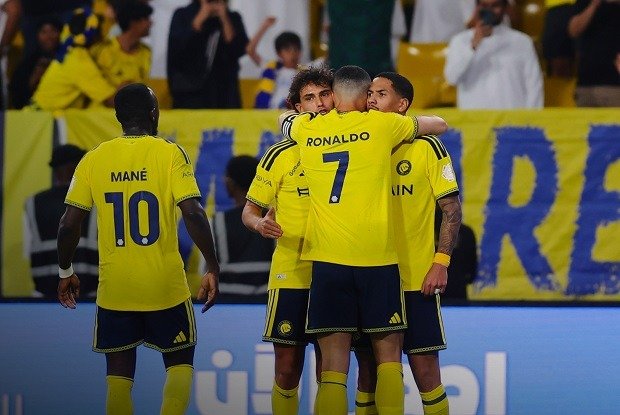 النصر يتخطى عقبة نيوم.. ورونالدو يهدر ركلة جزاء 1 النصر