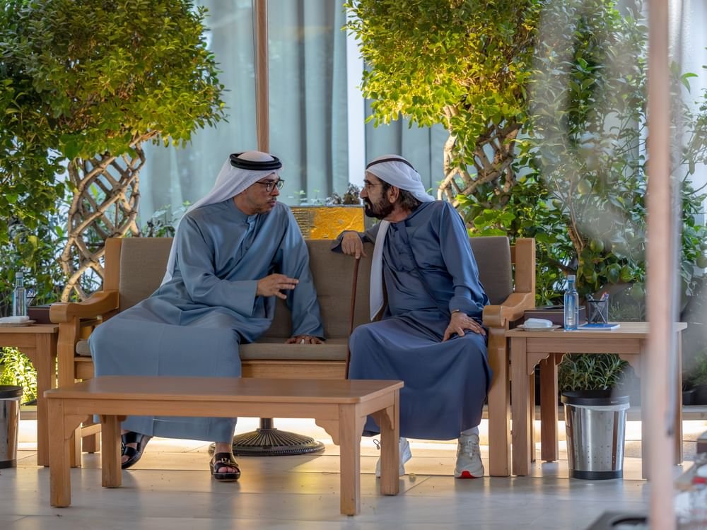 محمد بن راشد يلتقي منصور بن زايد ويبحث معه عدداً من الموضوعات والقضايا المتصلة بالشأن الوطني 1 محمد بن راشد يلتقي منصور بن زايد ويبحث معه عدداً من الموضوعات والقضايا المتصلة بالشأن الوطني