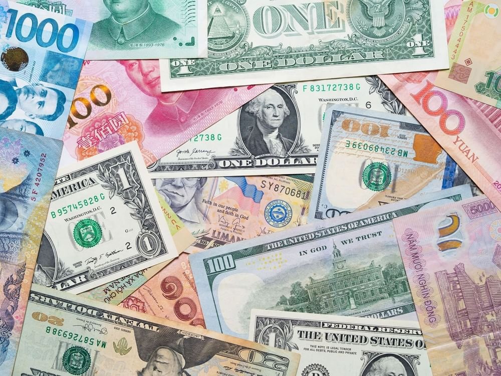 الدولار عند أعلى مستوى في 17 شهرا 1 الدولار عند أعلى مستوى في 17 شهرا