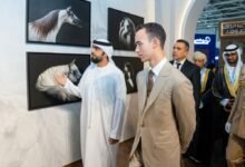ولي عهد المملكة المغربية يفتتح معرض جائزة سمو الشيخ منصور بن زايد آل نهيان لتصوير الخيل العربي 6 ولي عهد المملكة المغربية يفتتح معرض جائزة سمو الشيخ منصور بن زايد آل نهيان لتصوير الخيل العربي