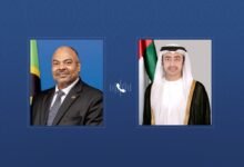عبدالله بن زايد ووزير خارجية تنزانيا يبحثان هاتفياً العلاقات الثنائية والتطورات الإقليمية والدولية