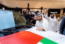 " روكس" تسلّم أول 100 سيارة تحمل علامة "صُنع في الإمارات" في خطوة تدعم توطين الصناعات المتقدمة في الدولة 12 " روكس" تسلّم أول 100 سيارة تحمل علامة "صُنع في الإمارات" في خطوة تدعم توطين الصناعات المتقدمة في الدولة