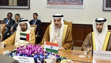 صقر غباش يبحث مع رئيس مجلس الشعب الهندي التعاون البرلماني بين البلدين