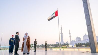 ذياب بن محمد بن زايد يستقبل رئيس وزراء سنغافورة في واحة الكرامة 2 ذياب بن محمد بن زايد يستقبل رئيس وزراء سنغافورة في واحة الكرامة