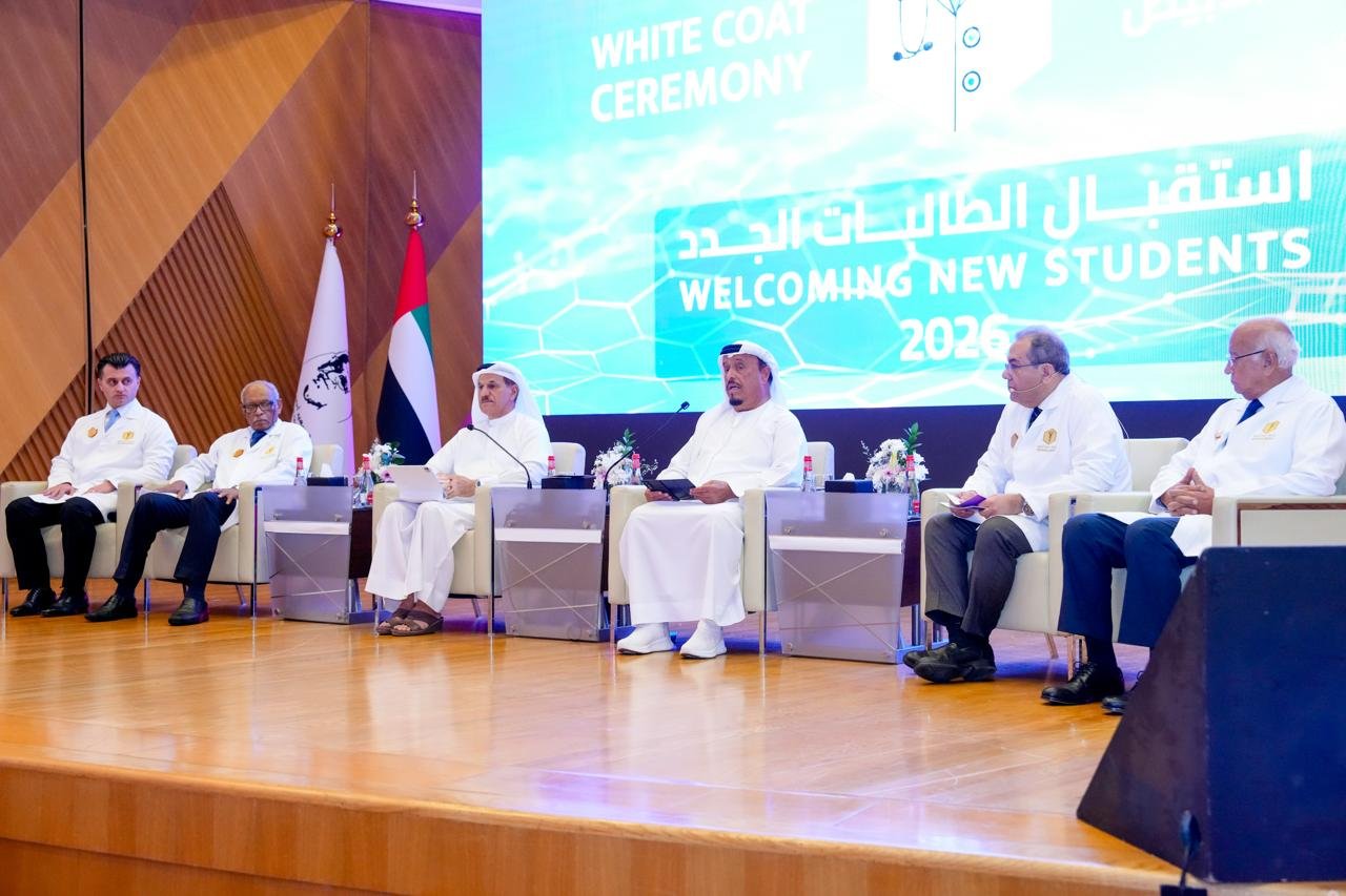 جامعة دبي الطبية وجامعة دبي توقعان شراكة أكاديمية استراتيجية تربط التعليم الصحي بالإدارة والاقتصاد وريادة الأعمال 1 جامعة دبي الطبية