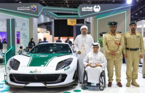 شرطة دبي تجهز "فيراري مانسوري" بحقيبة ذكية لخدمة أصحاب الهمم